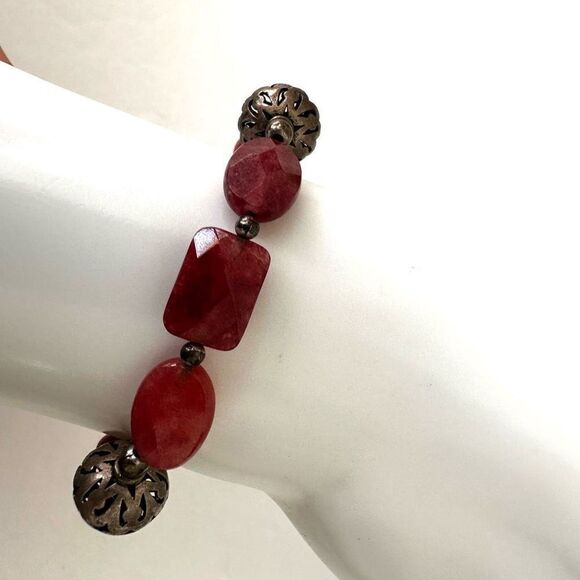 red aventurine and silver beaded bracelet - Picture 2 of 11